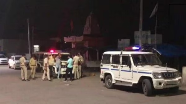 सूरतः गरबा प्रोग्राम में मुस्लिम बाउंसर्स की लाठी-डंडों से पिटाई, बजरंग दल पर आरोप