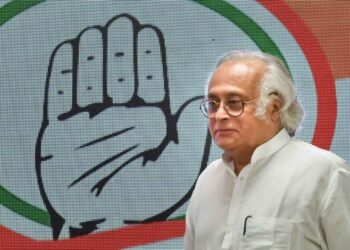 पायलट को देशद्रोही बता रहे गहलोत, नेतृत्व से होगा संकट का समाधान: जयराम रमेश