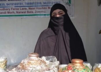 अनीजा मुश्ताक: रसोई के कचरे से रोजगार का नया आयाम, 700 महिलाओं को आत्मनिर्भर बनाया।