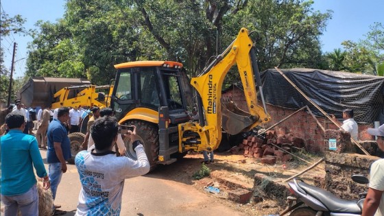 महाराष्ट्र: भारत-पाक मैच के दौरान ‘देश-विरोधी’ नारे लगाने का आरोप; माता-पिता हिरासत में, दुकान ढहाई गई।