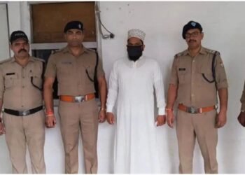 उत्तराखंड में मुफ्ती मुजीब गिरफ्तार, मदरसों को बंद करने के खिलाफ बयान देने का आरोप।