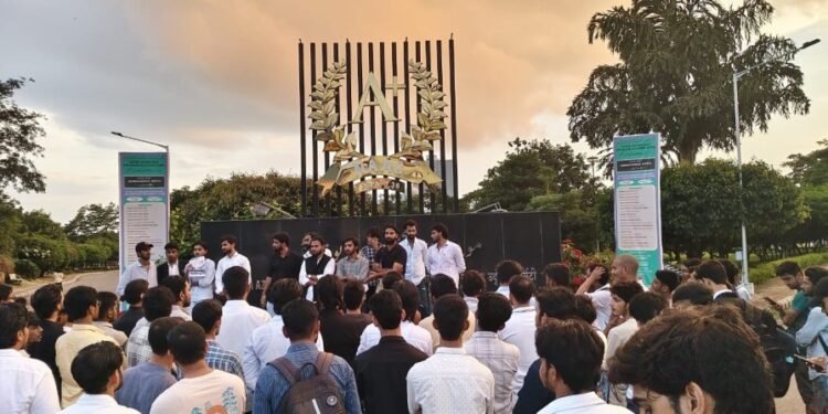 हैदराबाद: MANUU में AUSF का विरोध मार्च, इस्लामोफोबिया के खिलाफ उठाई आवाज।
