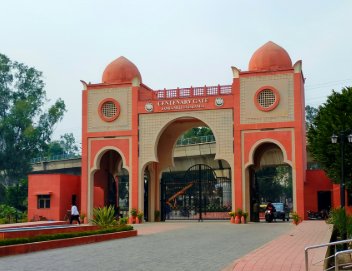 जामिया में छात्र संघ चुनाव की तारीख जारी होने तक जारी रहेगी भूख हड़ताल, छात्रों ने प्रशासन के नोटिस खारिज किए।